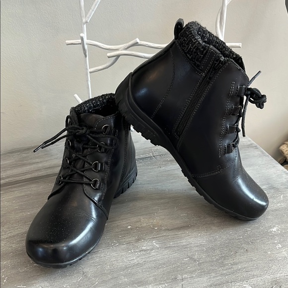 Propet Delaney Women's Leather Black Ankle Boots Size 8 - Picture 1 of 11